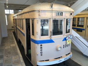 横浜市電1000型1107号車