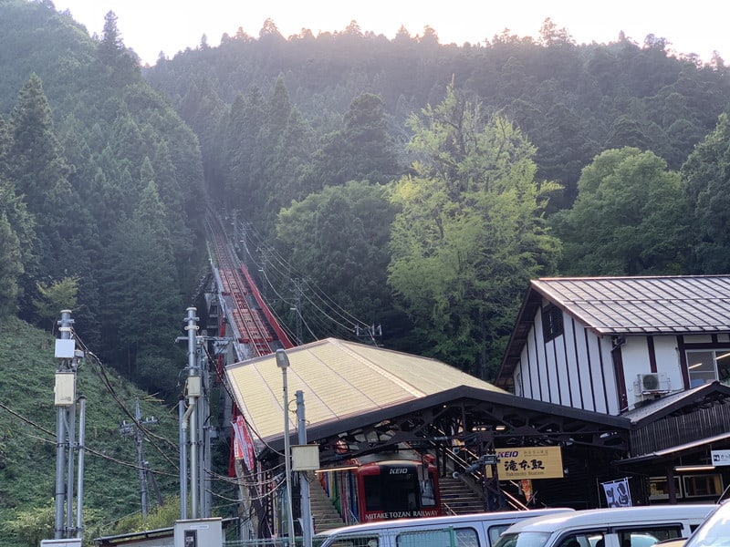 御岳山ケーブルカー(御岳登山鉄道) 奥多摩・青梅 - 鉄道模型&鉄道情報 