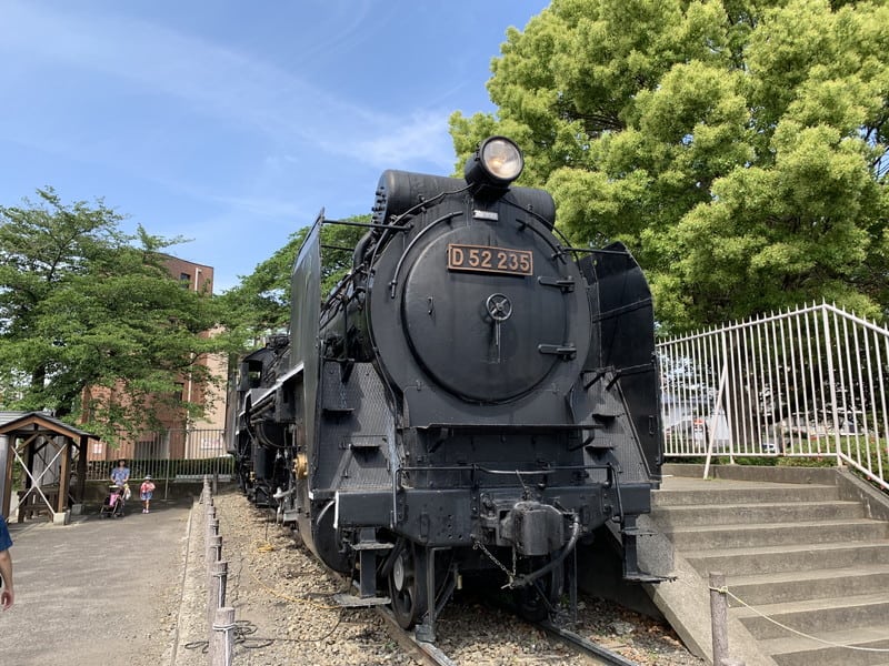 蒸気機関車D52 235号