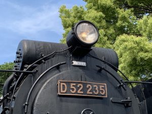 蒸気機関車D52 235号
