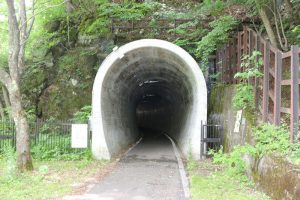 神居古潭のトンネル