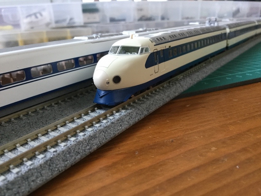 カトー 新幹線０系とトミックス 新幹線１００系の小加工