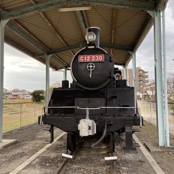 蒸気機関車 C12 230号機